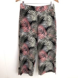 White House Black Market The Wide Leg Crop Pants Pink Green Tropical Size‎ 0